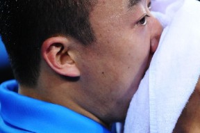 南宫体育-德约科维奇在篮网比赛中出色防守，问鼎冠军引发热议！的简单介绍