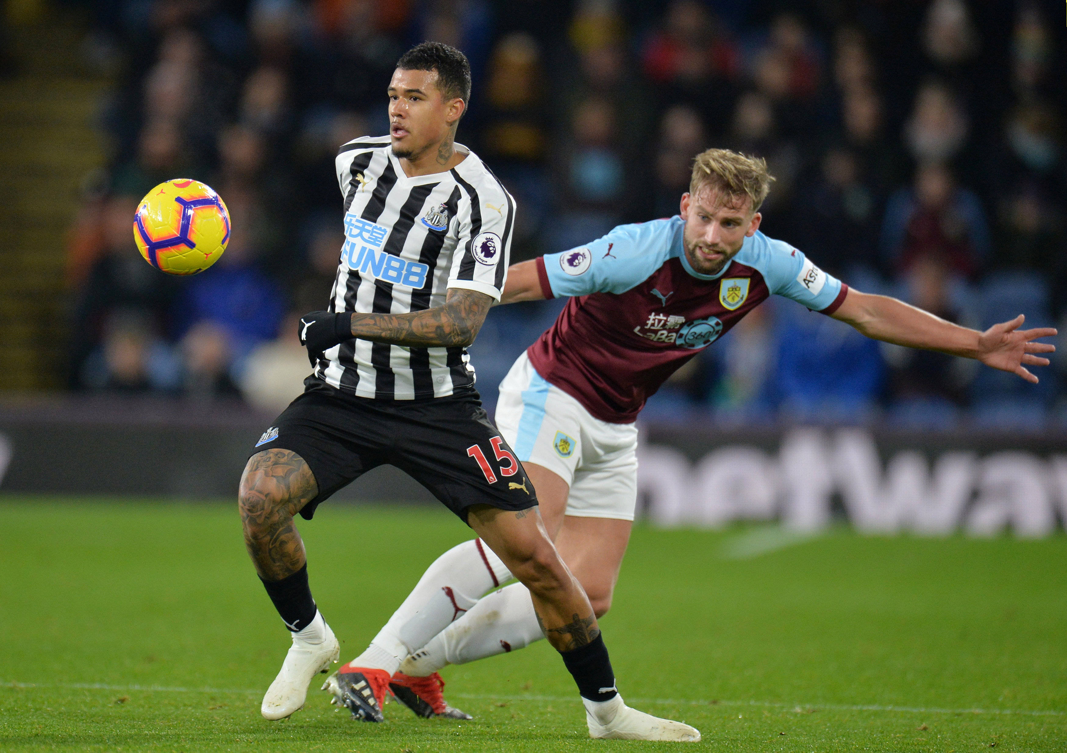 包含里程碑夜斯图加特完成体检；足总杯赛前刷纪录；引发热议；年轻球员获得机会的词条