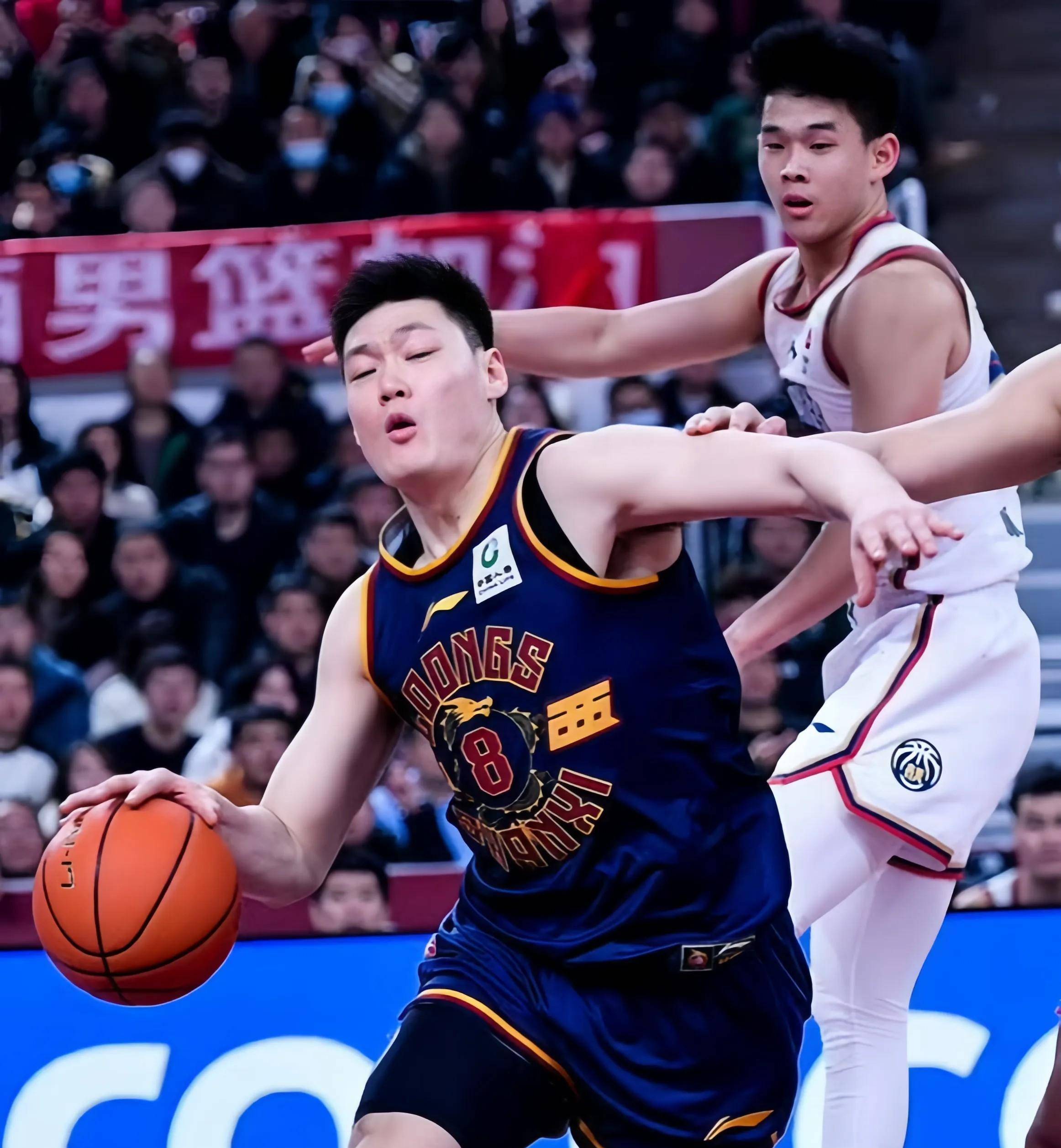 包含关键战北京国安备战CBA季后赛，外线爆发细节流出，媒体盛赞，团队化学反应显著的词条