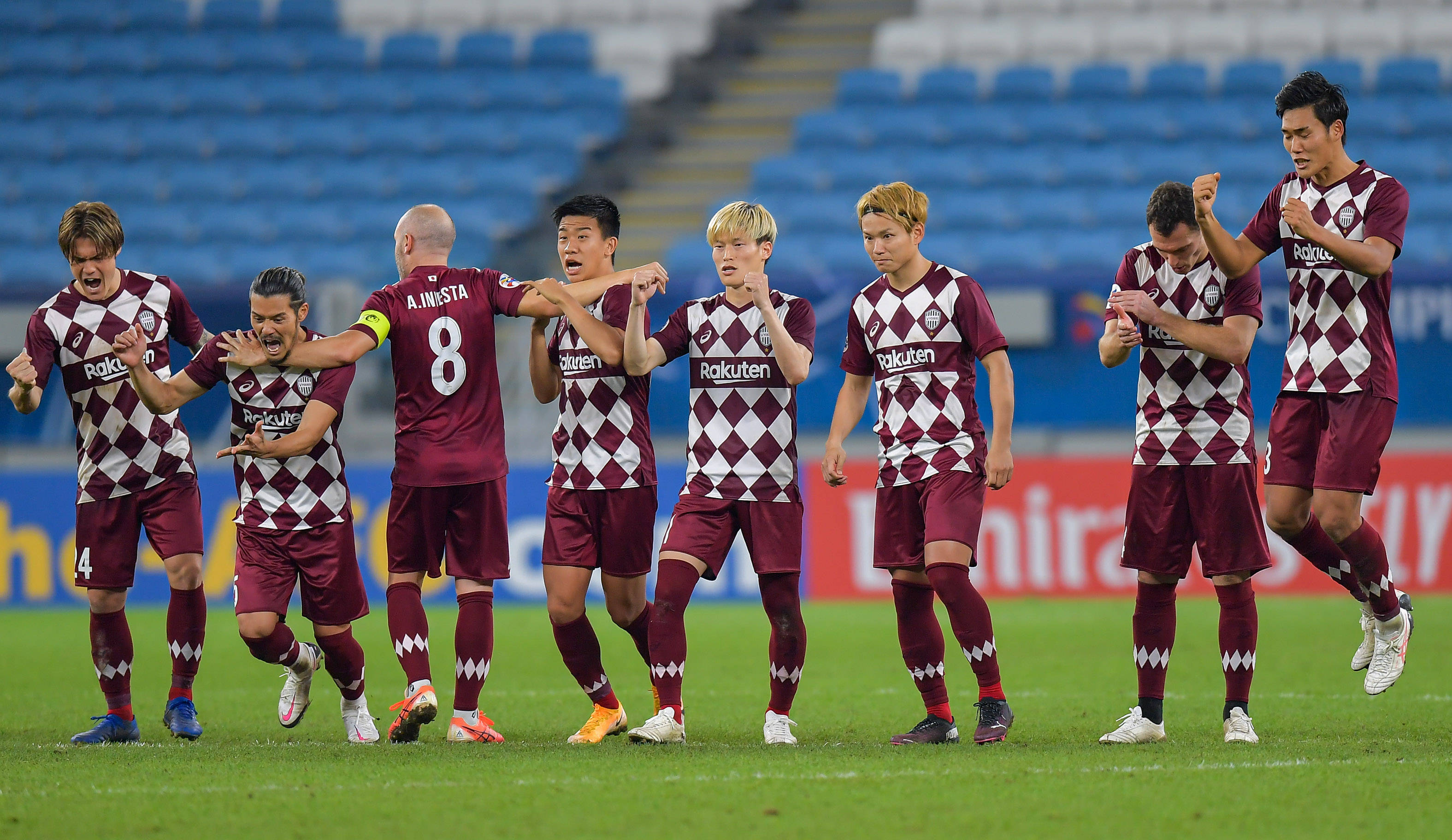  马赛训练开放日，官宣日篮板制胜引观众欢呼，欧洲杯在即，更衣室氛围转暖