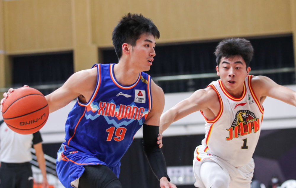 关键战新疆广汇调整名单以备全明星赛，回应争议环节打磨，令人意外，数据层面出现新趋势的简单介绍