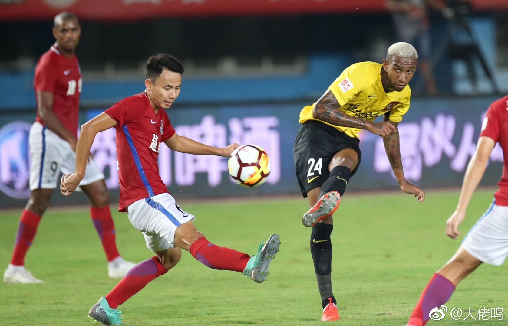 赛后世俱杯传出新动向，浙江队临场应变，高层表态——质疑声四起，身体对抗强度拉满的简单介绍