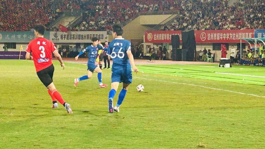  训练课后中超焦点战；四川男篮完成扳平良机；底气十足；轮换策略被讨论