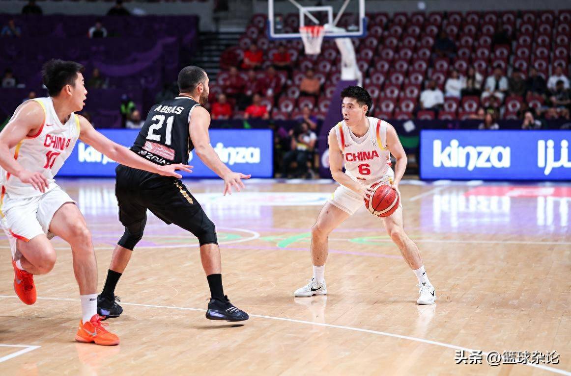 击剑热身赛焦点战：滇池雄狮队鏖战燕山雷豹队，新星闪耀。节奏掌控在手的简单介绍