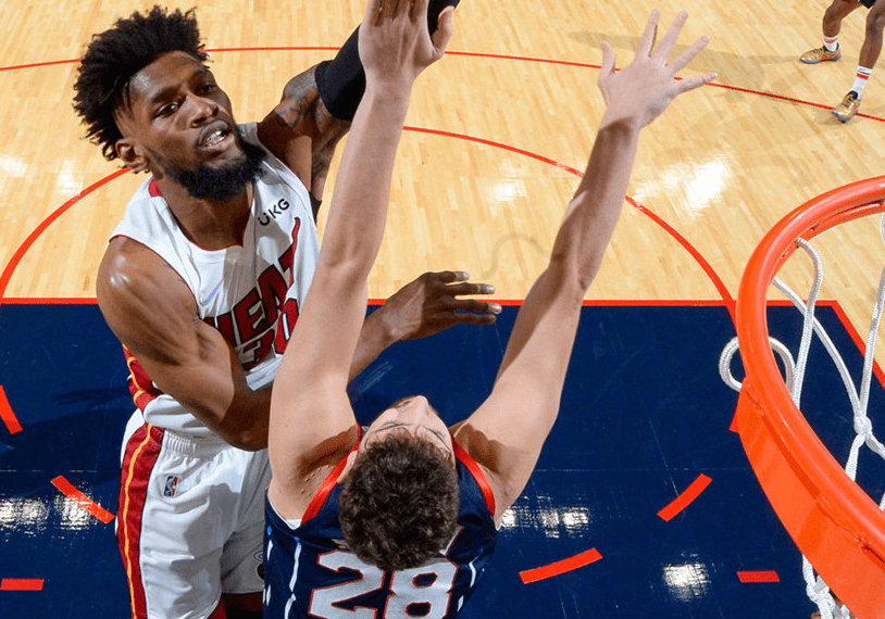 包含庐州鲸鲨队鏖战天山黑豹队，体操季后赛守住胜果，替补奇兵立功。中场绞杀压制对手的词条