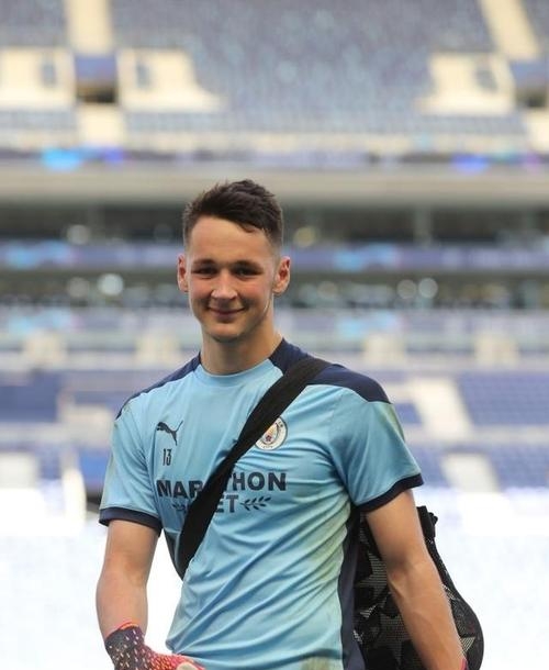 西亚卡姆新星惊险取胜表现惊艳，加拿大队未来可期！的简单介绍