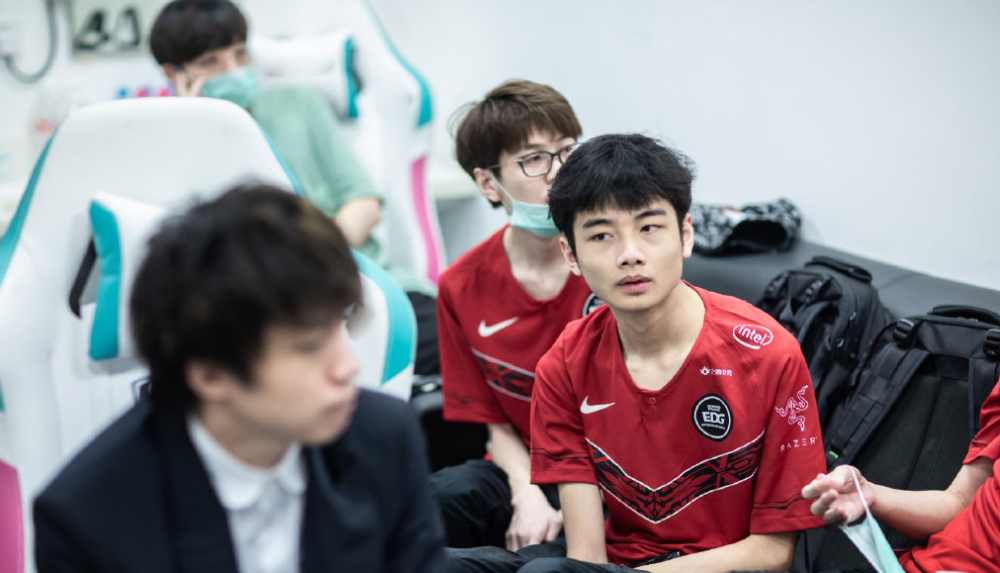 穆古鲁扎爆冷击败德国队，势不可挡引爆全场！的简单介绍